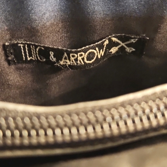 Womens Twig & Arrow blackish/gray crossbody bag with hanging bead. - Picture 9 of 16